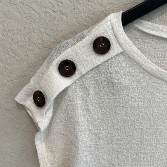 Lavish Botique knit white top in Small - Picture 7 of 9